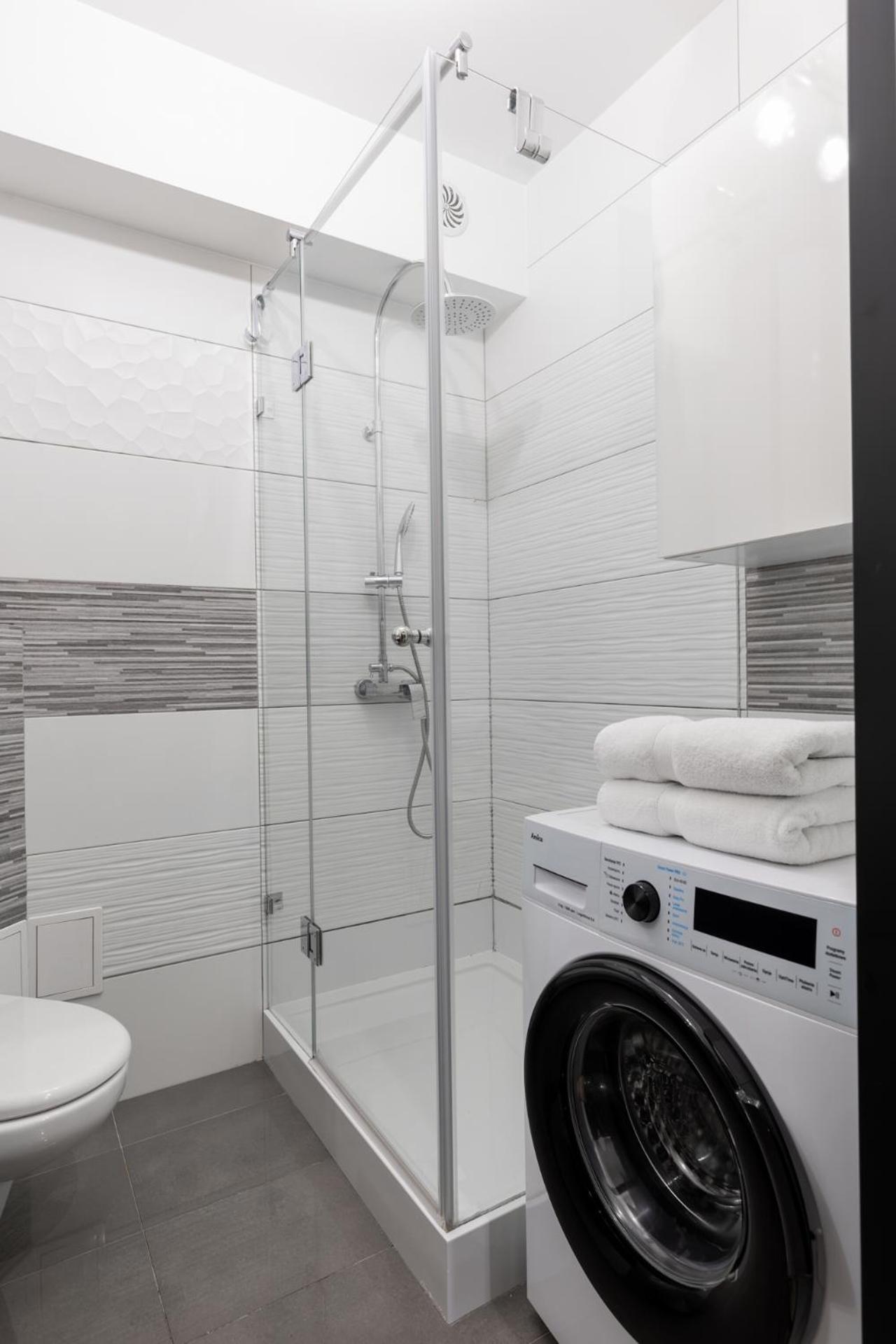 Apartamenty Premium, Faktura Vat, Zrodlowa Centrum Parter Ground Floor Parking Super Lokalizacja Two Bedrooms Kitchen 50 M2 Kielce Bagian luar foto